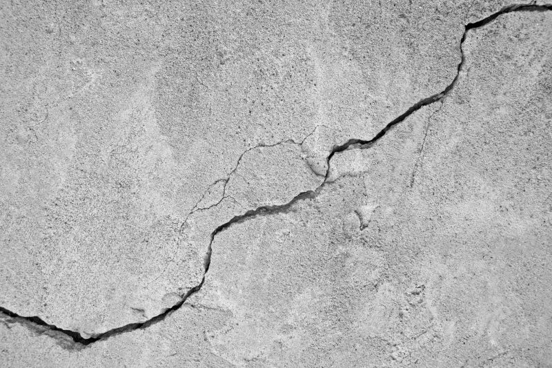 Pool Crack Repair Costs — Cost of Pool Crack Repair