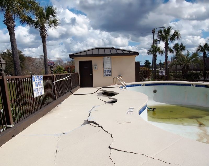 Pool Crack Repair